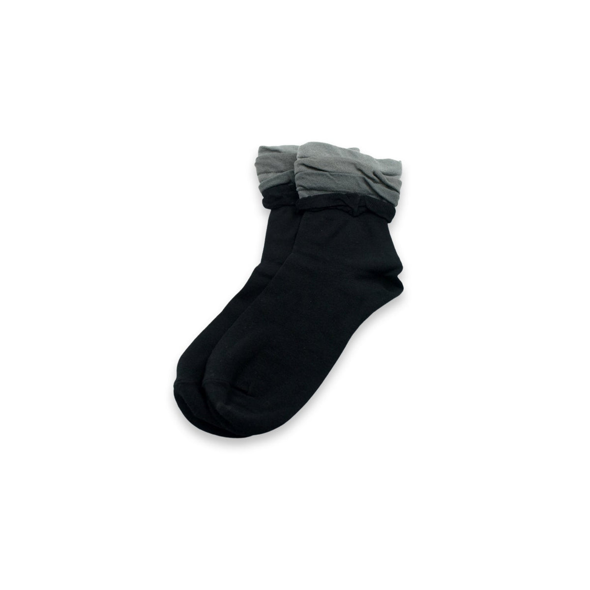 Simple, breathable ankle socks for all-day wear.