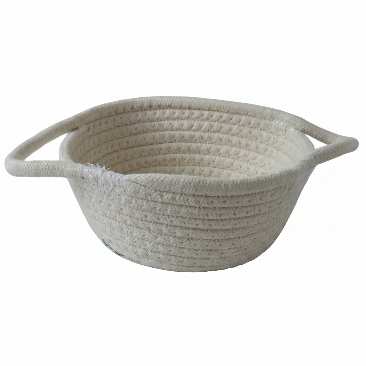 White background display of woven basket size guide