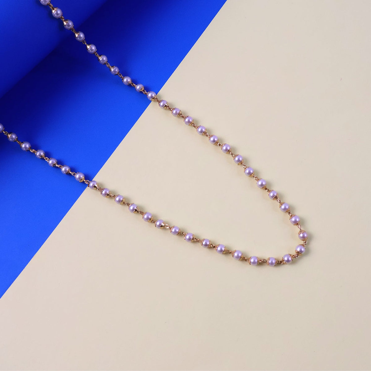 Stylish gold-tone chain pearl necklace for everyday wear
