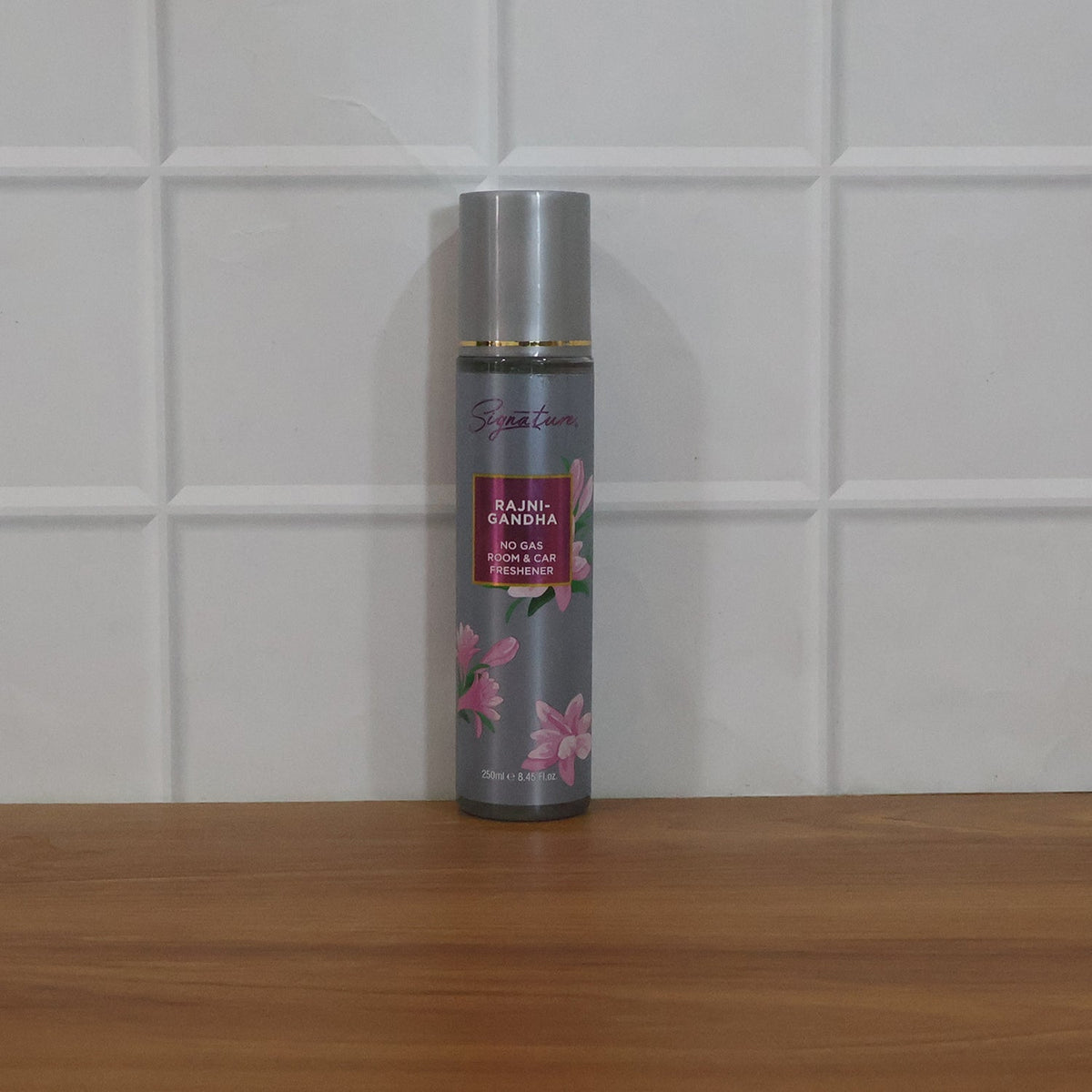Car perfume with Rajnigandha scent for a pleasant drive
