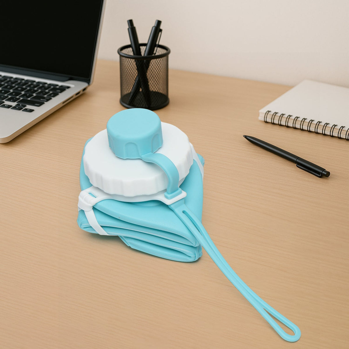 Eco-friendly silicone water bottle foldable for easy carrying